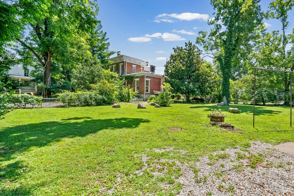 296 S Main St Russellville, KY 42276