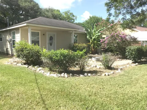 1006 2nd Street