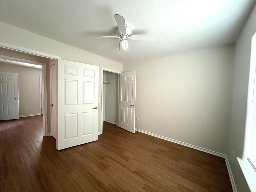 1006 2nd Street Louise, TX 77455