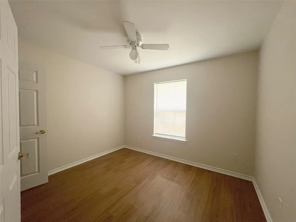 1006 2nd Street Louise, TX 77455