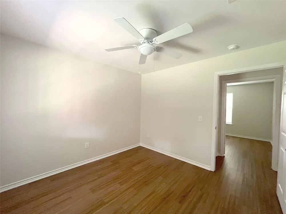 1006 2nd Street Louise, TX 77455