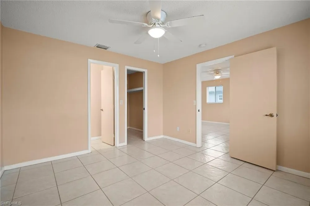 4406 santa barbara Boulevard #B Cape Coral, FL 33914