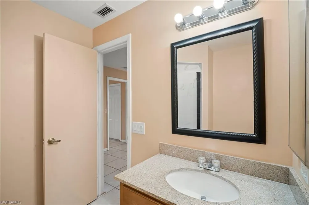 4406 santa barbara Boulevard #B Cape Coral, FL 33914