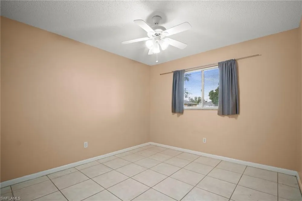 4406 santa barbara Boulevard #B Cape Coral, FL 33914