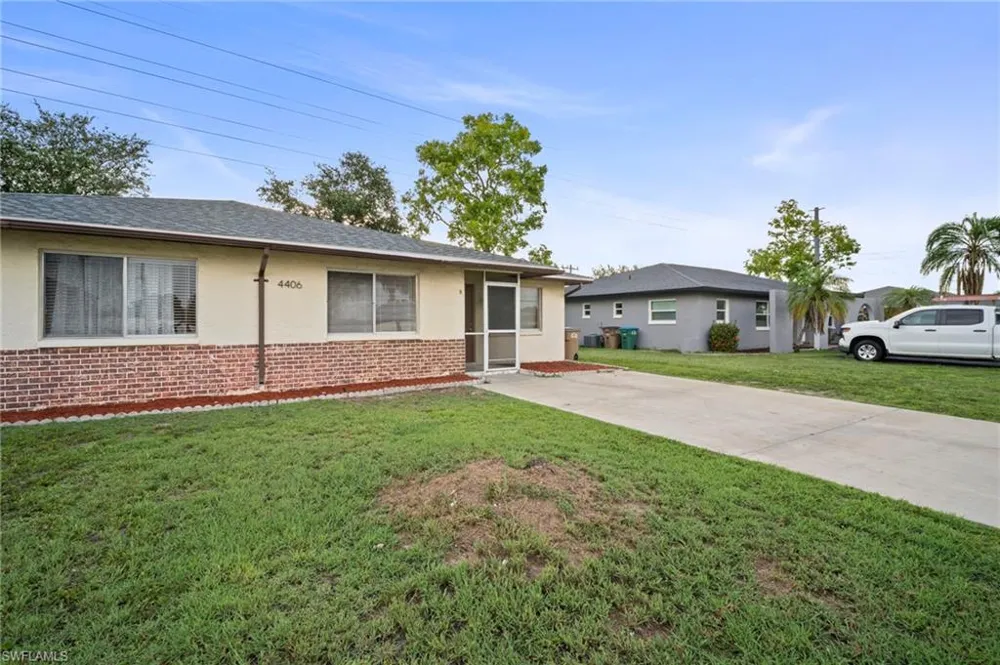 4406 santa barbara Boulevard #B Cape Coral, FL 33914