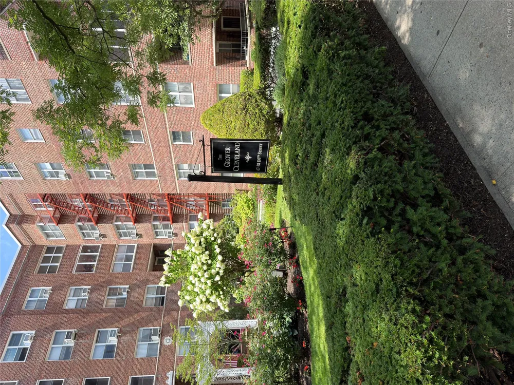 67-38 108th Street #C27 Forest Hills, NY 11375