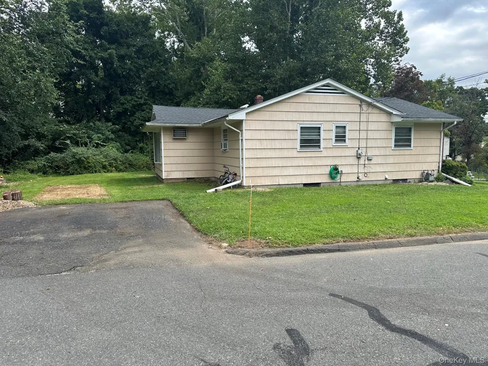 42 Rela Avenue Haverstraw, NY 10927