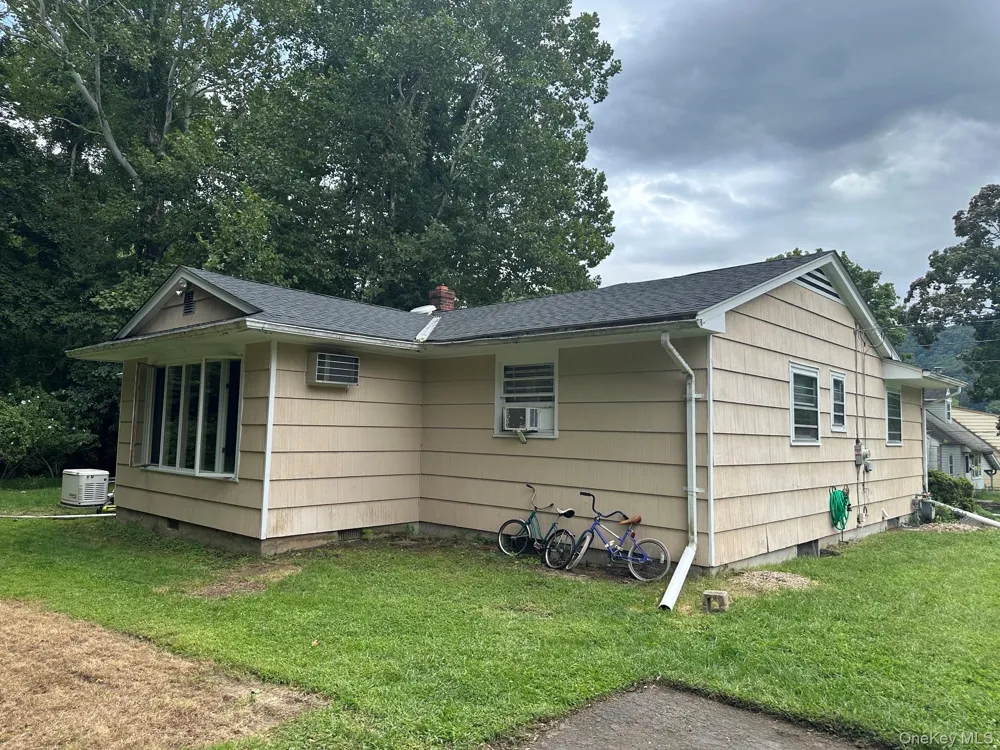42 Rela Avenue Haverstraw, NY 10927