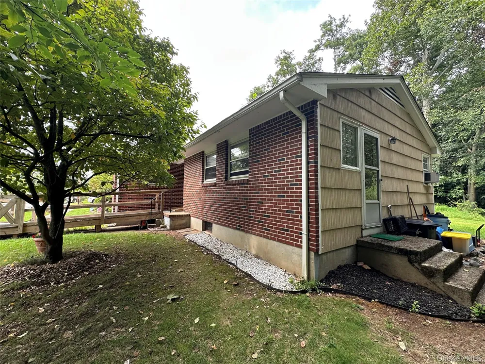 42 Rela Avenue Haverstraw, NY 10927