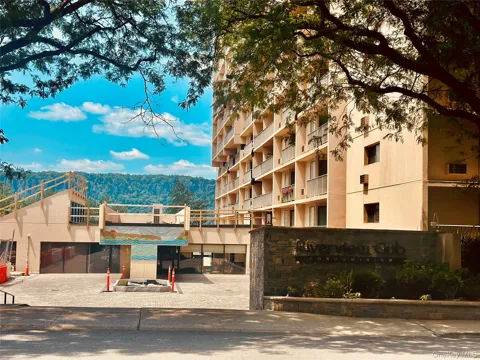 1155 Warburton Avenue #2 P-R