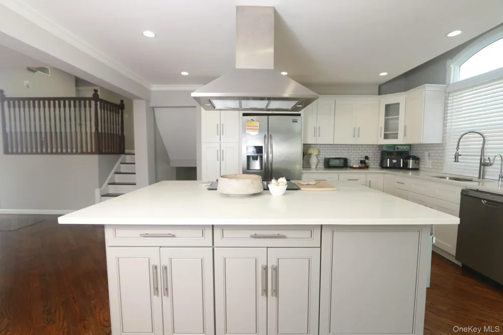 3260 Judith Lane Oceanside, NY 11572