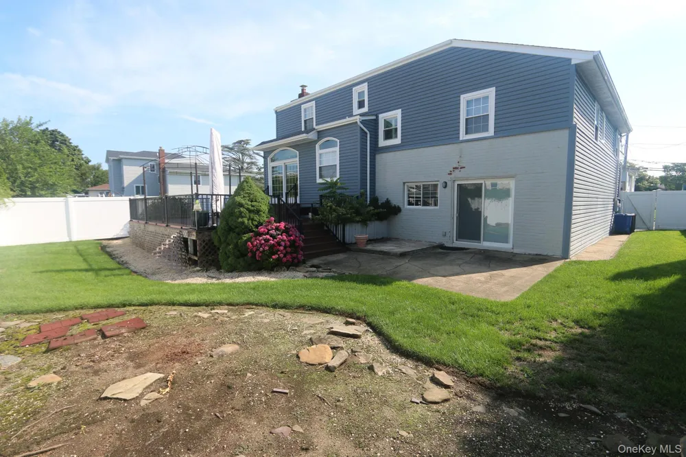 3260 Judith Lane Oceanside, NY 11572