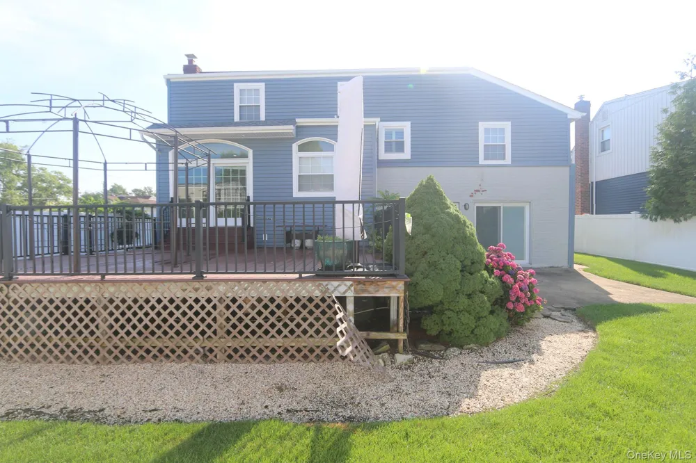 3260 Judith Lane Oceanside, NY 11572