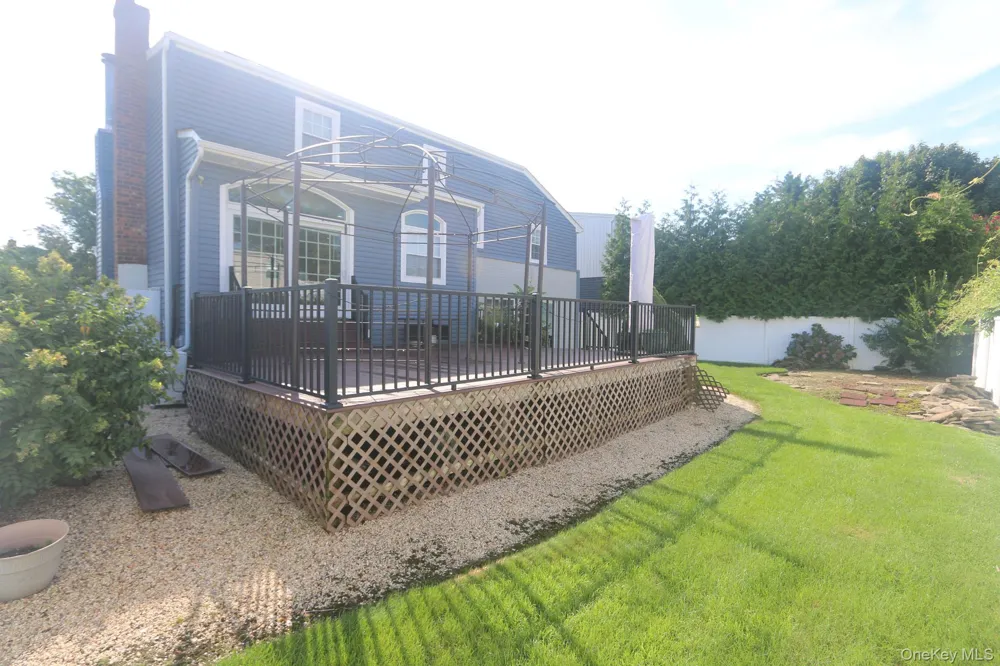 3260 Judith Lane Oceanside, NY 11572