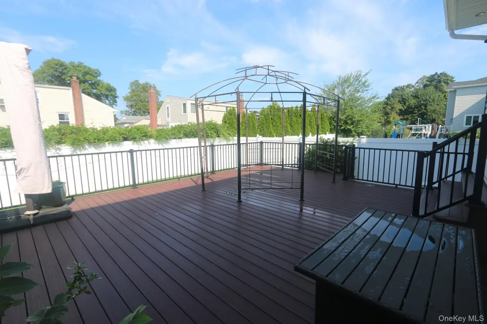 3260 Judith Lane Oceanside, NY 11572