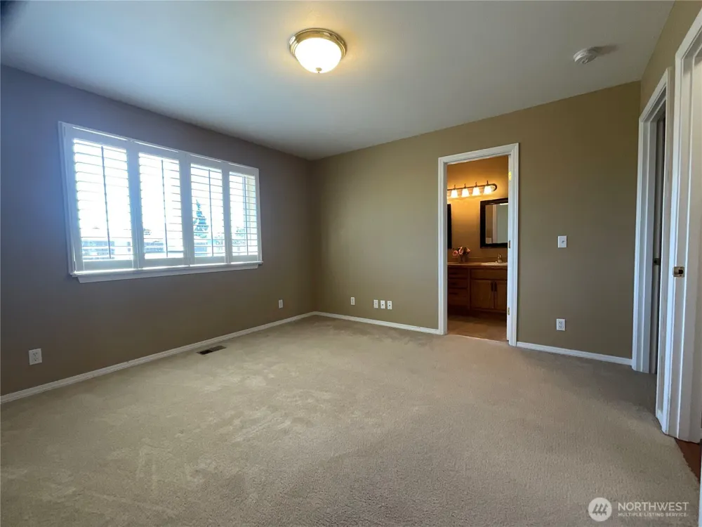 1382 NW Kathleen Drive Oak Harbor, WA 98277