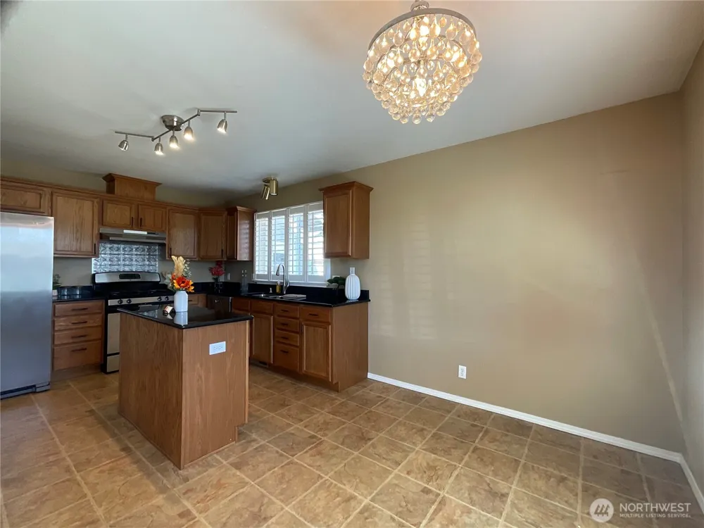 1382 NW Kathleen Drive Oak Harbor, WA 98277