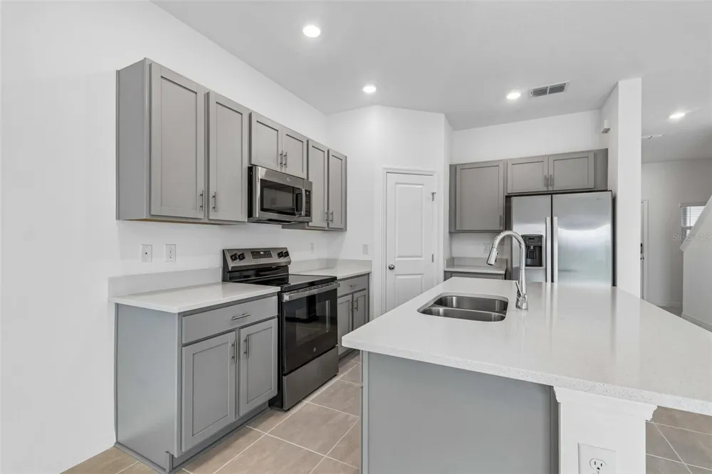13159 STABLE PLACE Parrish, FL 34219