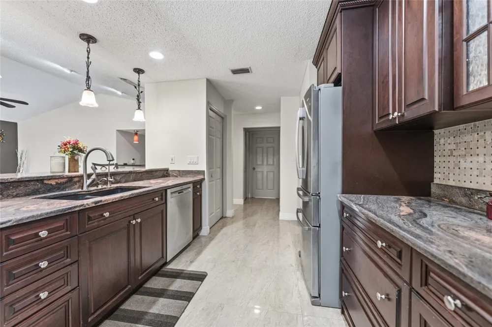 6513 THOROUGHBRED LOOP Odessa, FL 33556