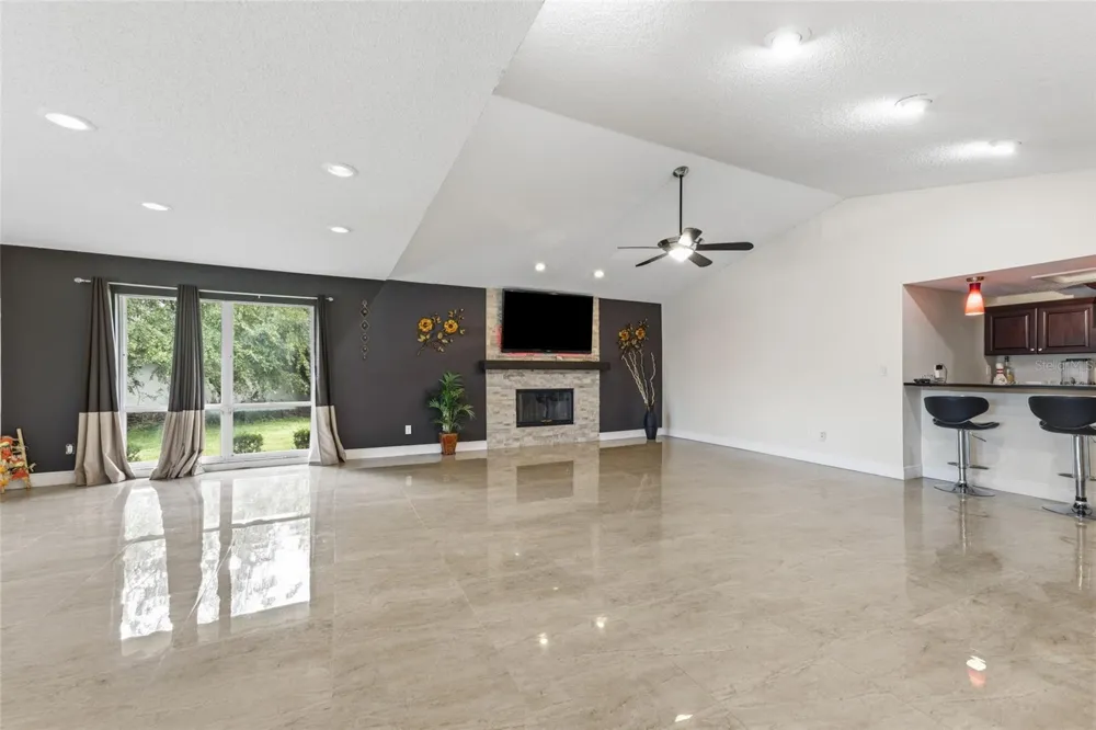 6513 THOROUGHBRED LOOP Odessa, FL 33556