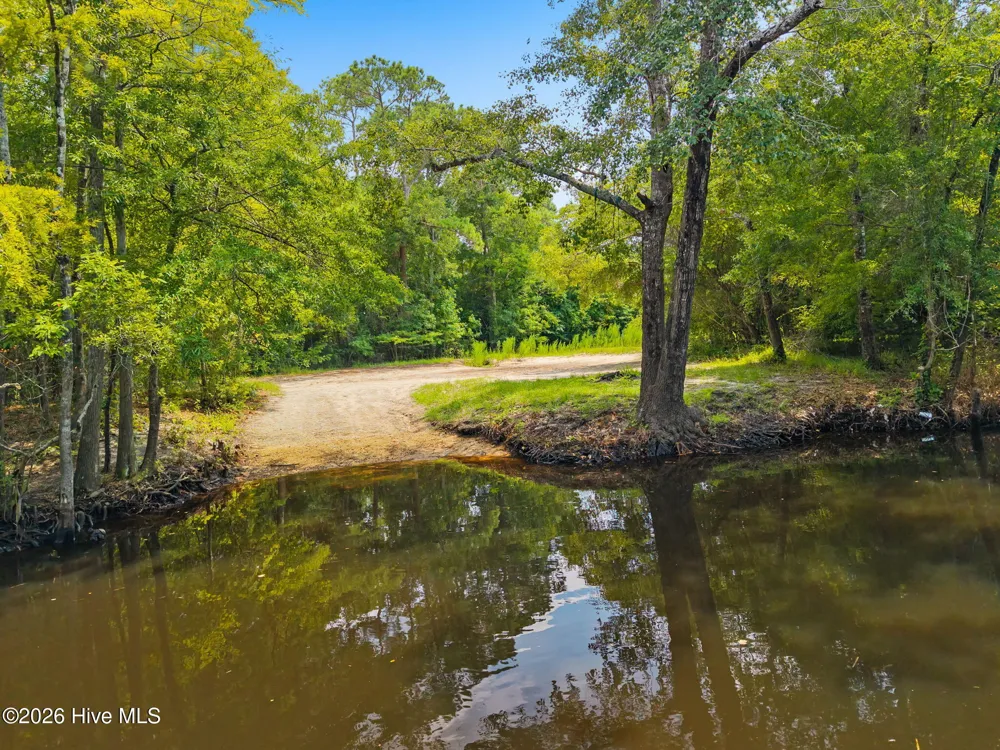 425 Colonial Landing Road SE Bolivia, NC 28422