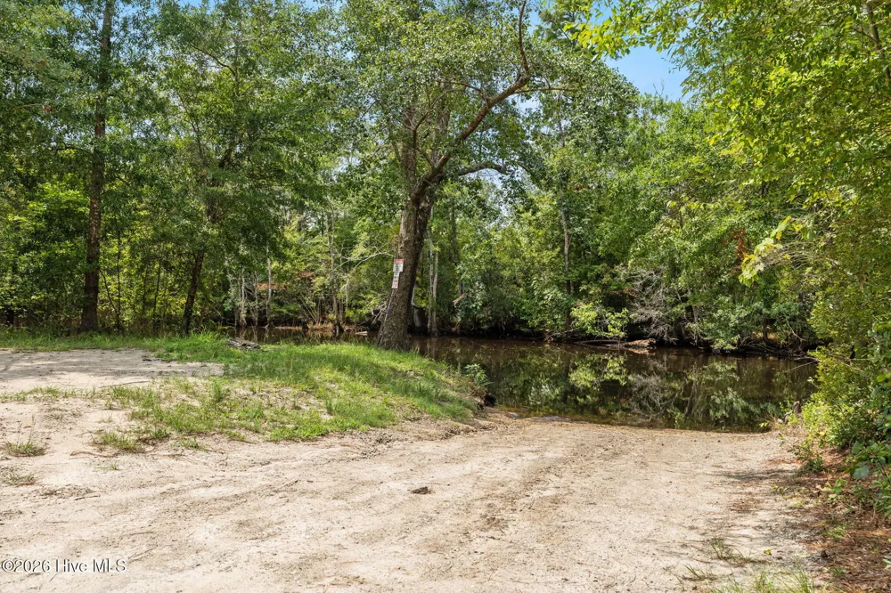 425 Colonial Landing Road SE Bolivia, NC 28422