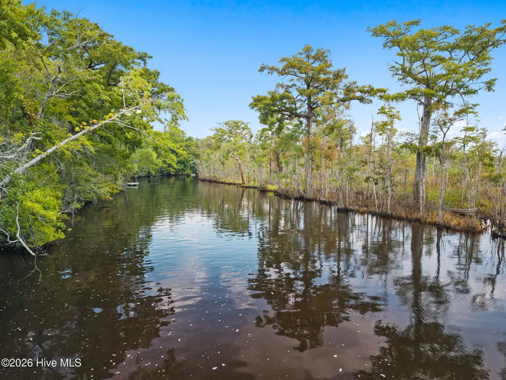 425 Colonial Landing Road SE Bolivia, NC 28422