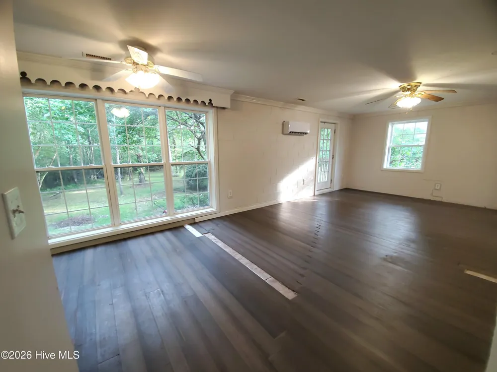 425 Colonial Landing Road SE Bolivia, NC 28422