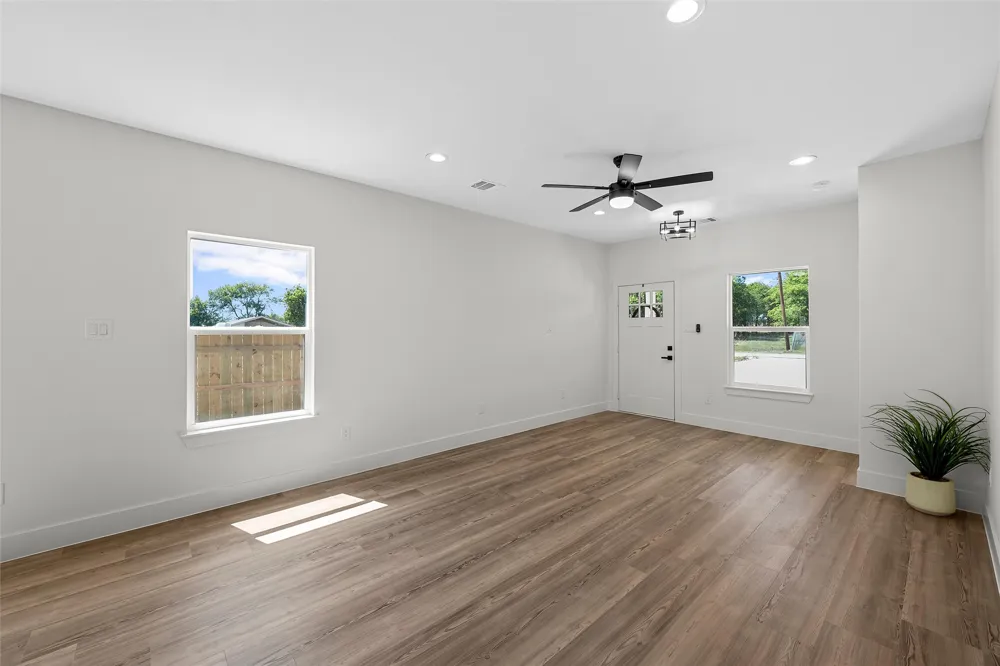 308 Mark Street Hillsboro, TX 76645