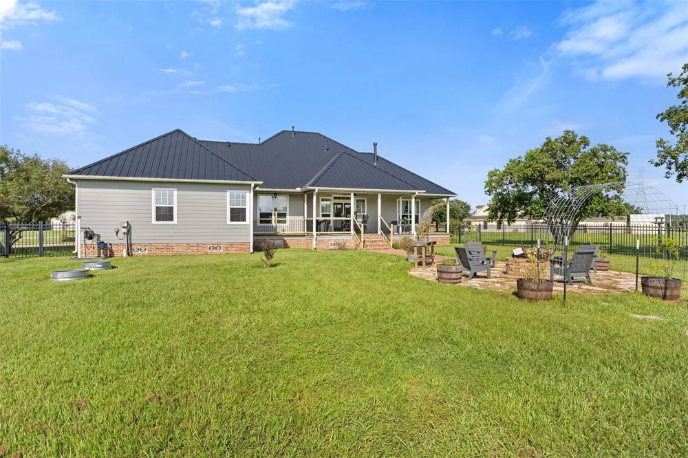 14675 Broken Arrow Road Santa Fe, TX 77517