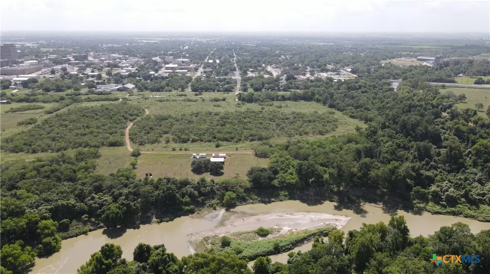 601 W Church Street Victoria, TX 77901