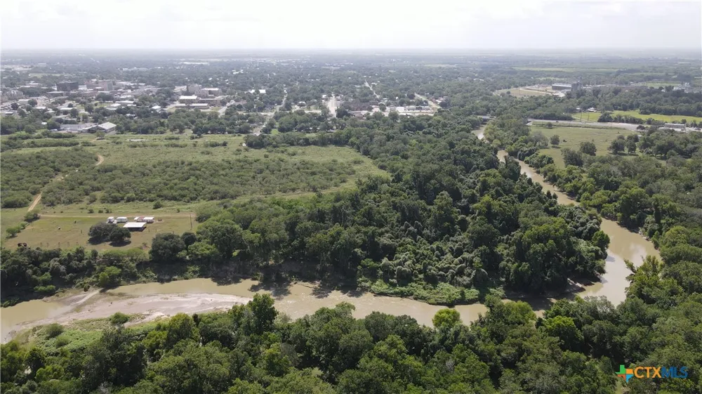 601 W Church Street Victoria, TX 77901