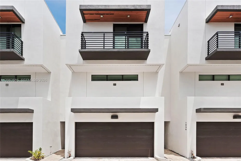 1054 Victoria Park Rd Fort Lauderdale, FL 33304