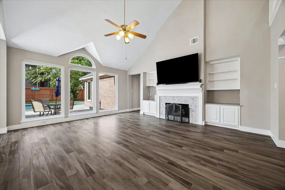 2202 Riverway Oak Drive Kingwood, TX 77345