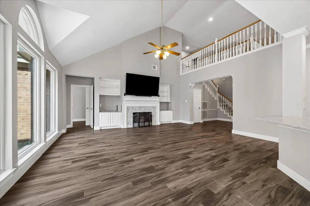 2202 Riverway Oak Drive Kingwood, TX 77345
