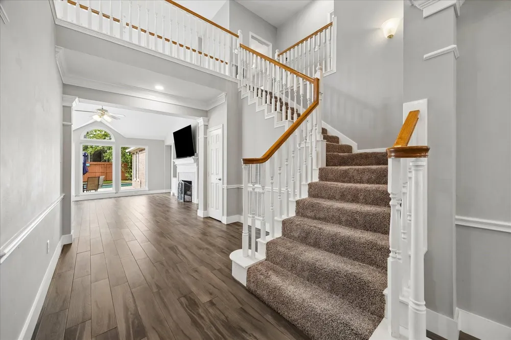 2202 Riverway Oak Drive Kingwood, TX 77345