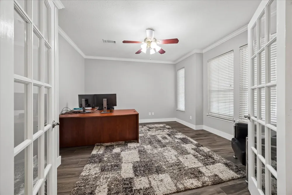 2202 Riverway Oak Drive Kingwood, TX 77345