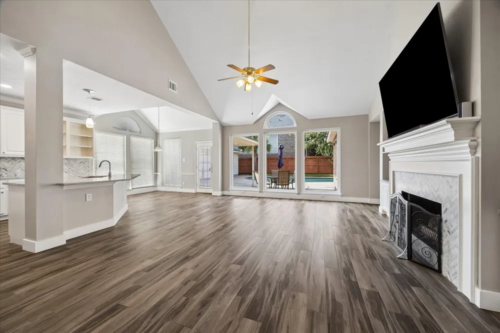 2202 Riverway Oak Drive Kingwood, TX 77345