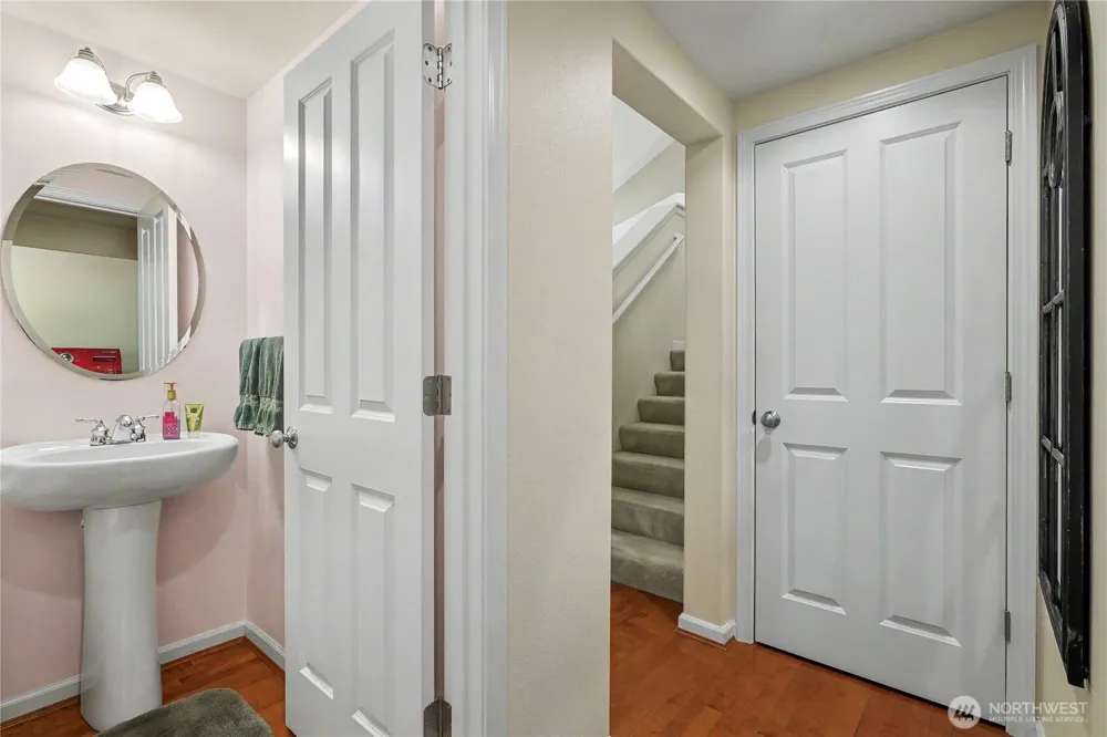 7119 James Place SE Auburn, WA 98092