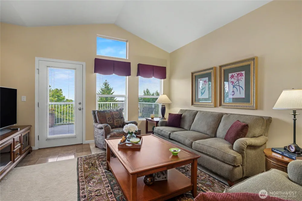 7119 James Place SE Auburn, WA 98092