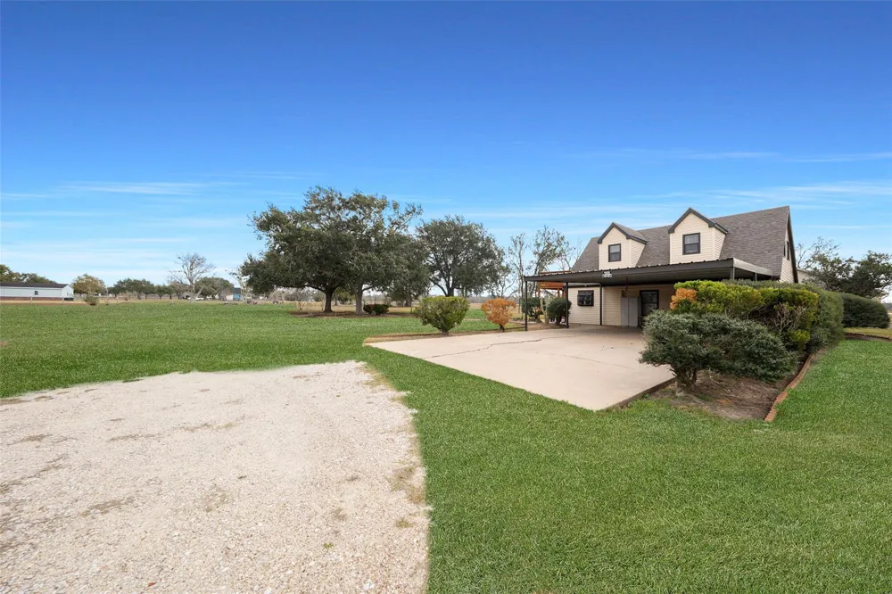 15021 County Road 272 East Bernard, TX 77435