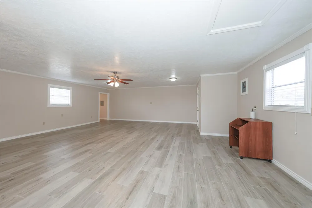 15021 County Road 272 East Bernard, TX 77435