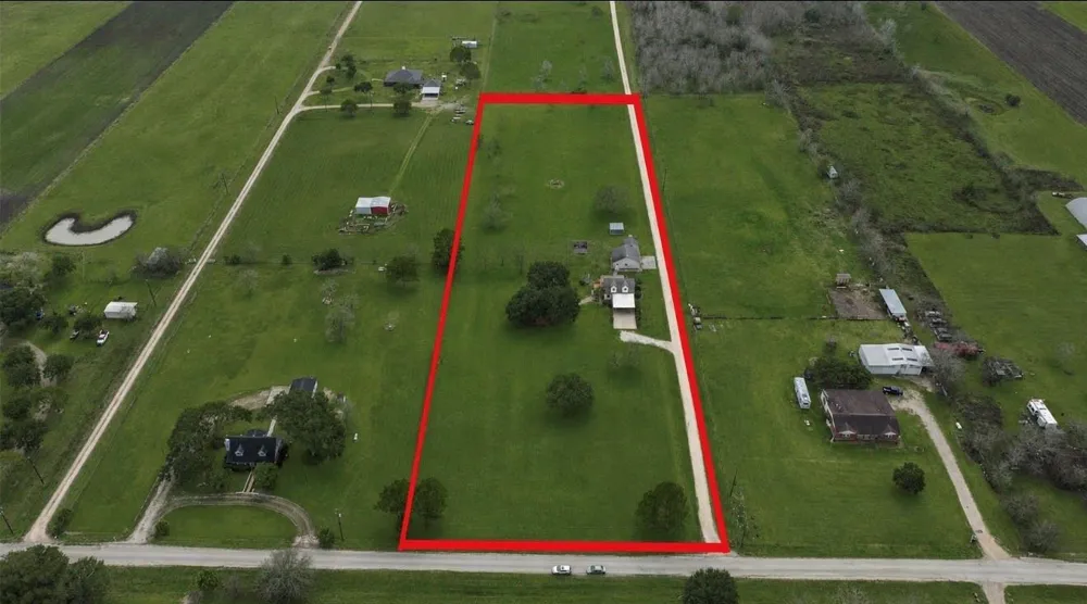 15021 County Road 272 East Bernard, TX 77435