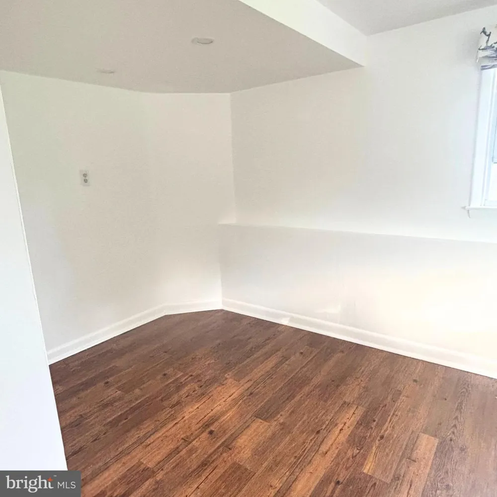 10 WEDGEWOOD DRIVE Cinnaminson, NJ 08077