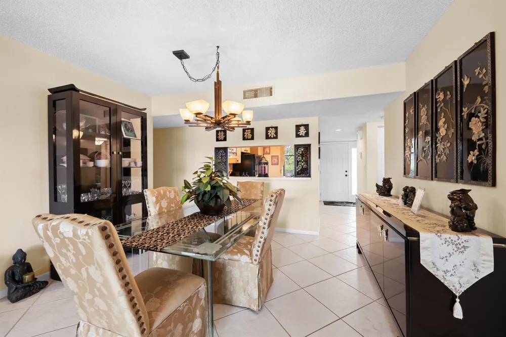 2768 CARAMBOLA CIRCLE S #101 Coconut Creek, FL 33066