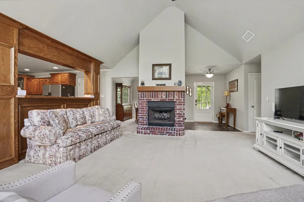 9279 Black Oak Lane Sand Springs, OK 74063