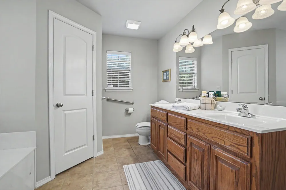 9279 Black Oak Lane Sand Springs, OK 74063