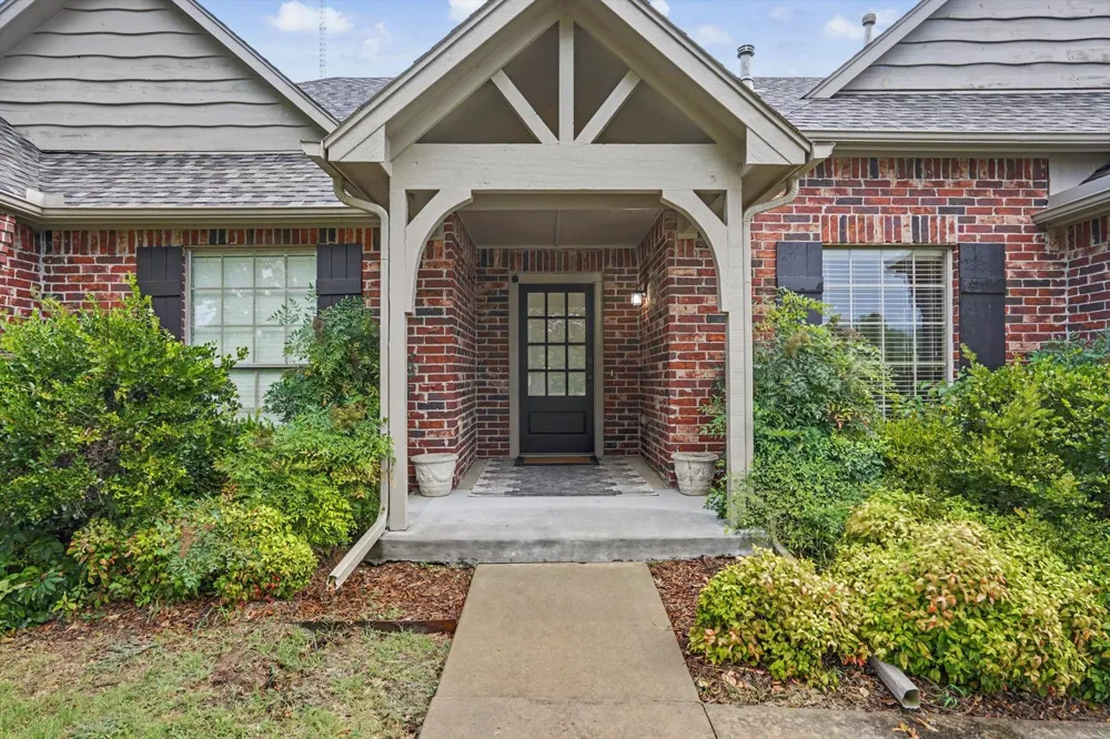9279 Black Oak Lane Sand Springs, OK 74063
