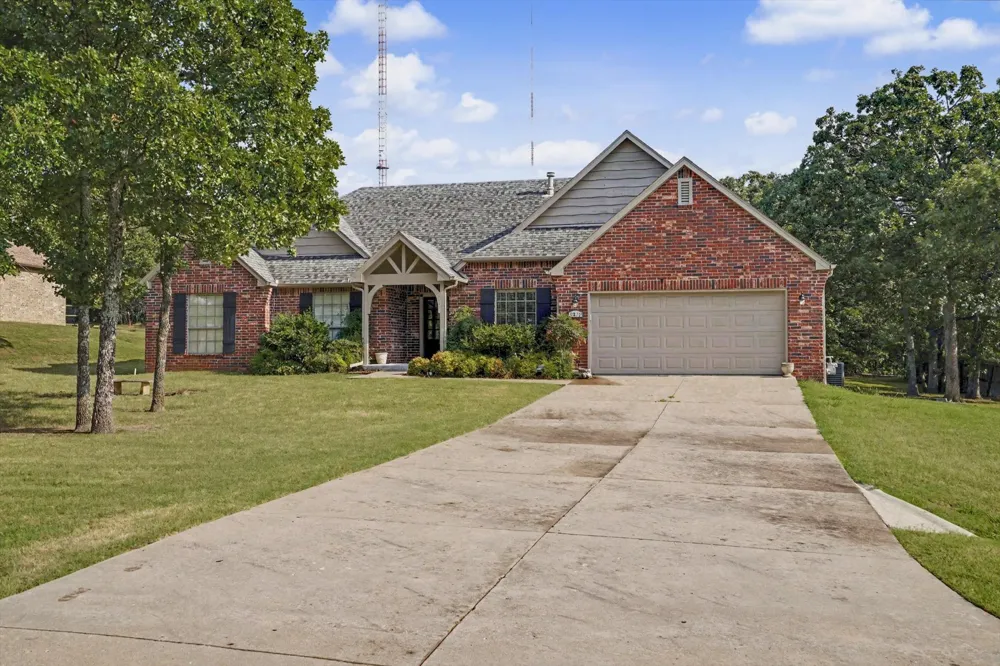 9279 Black Oak Lane Sand Springs, OK 74063