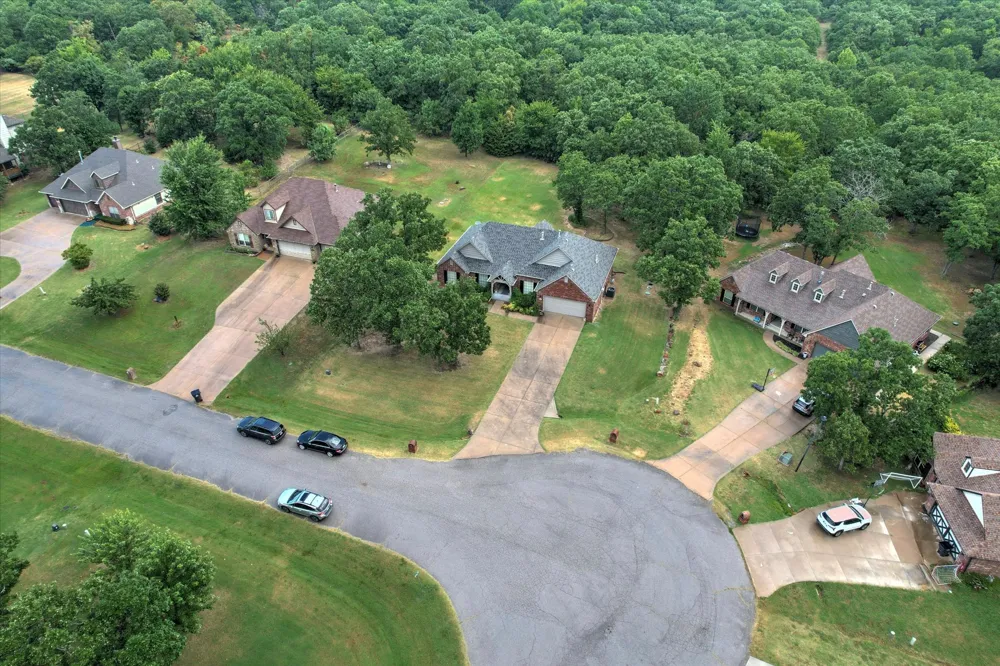 9279 Black Oak Lane Sand Springs, OK 74063